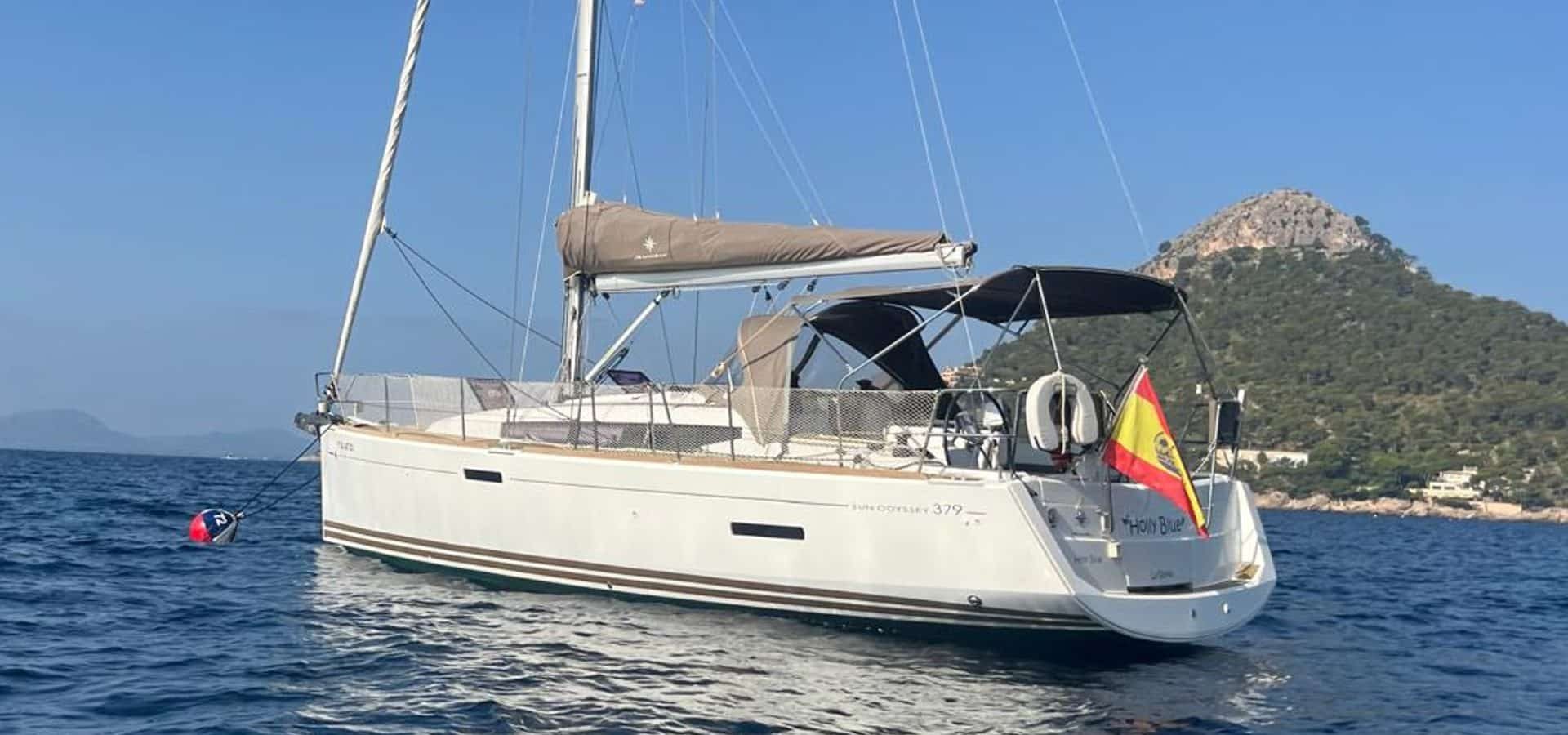 JEANNEAU SUN ODYSSEY 379 SLIDE 2